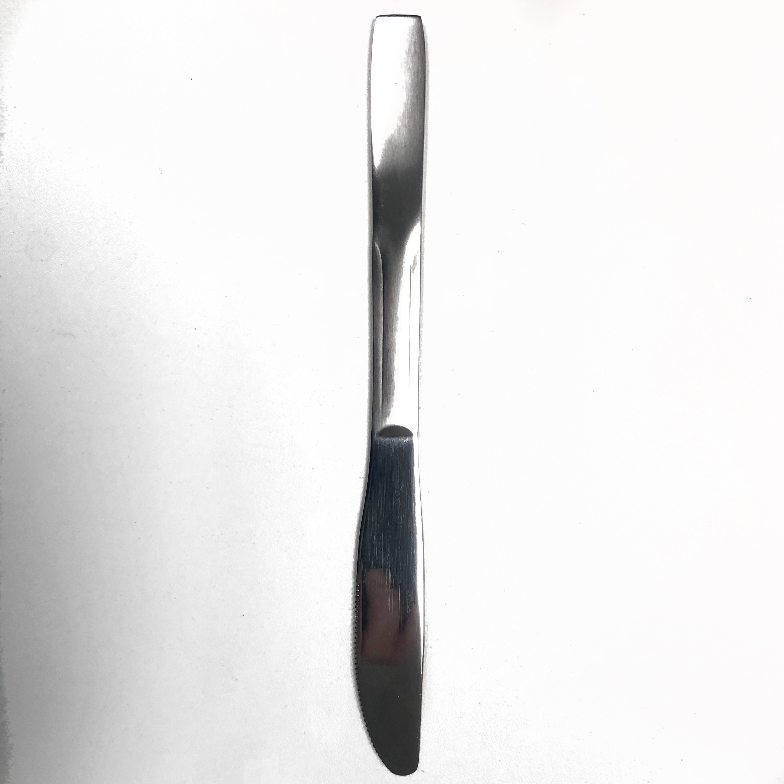 Manhattan Dinner Knife
